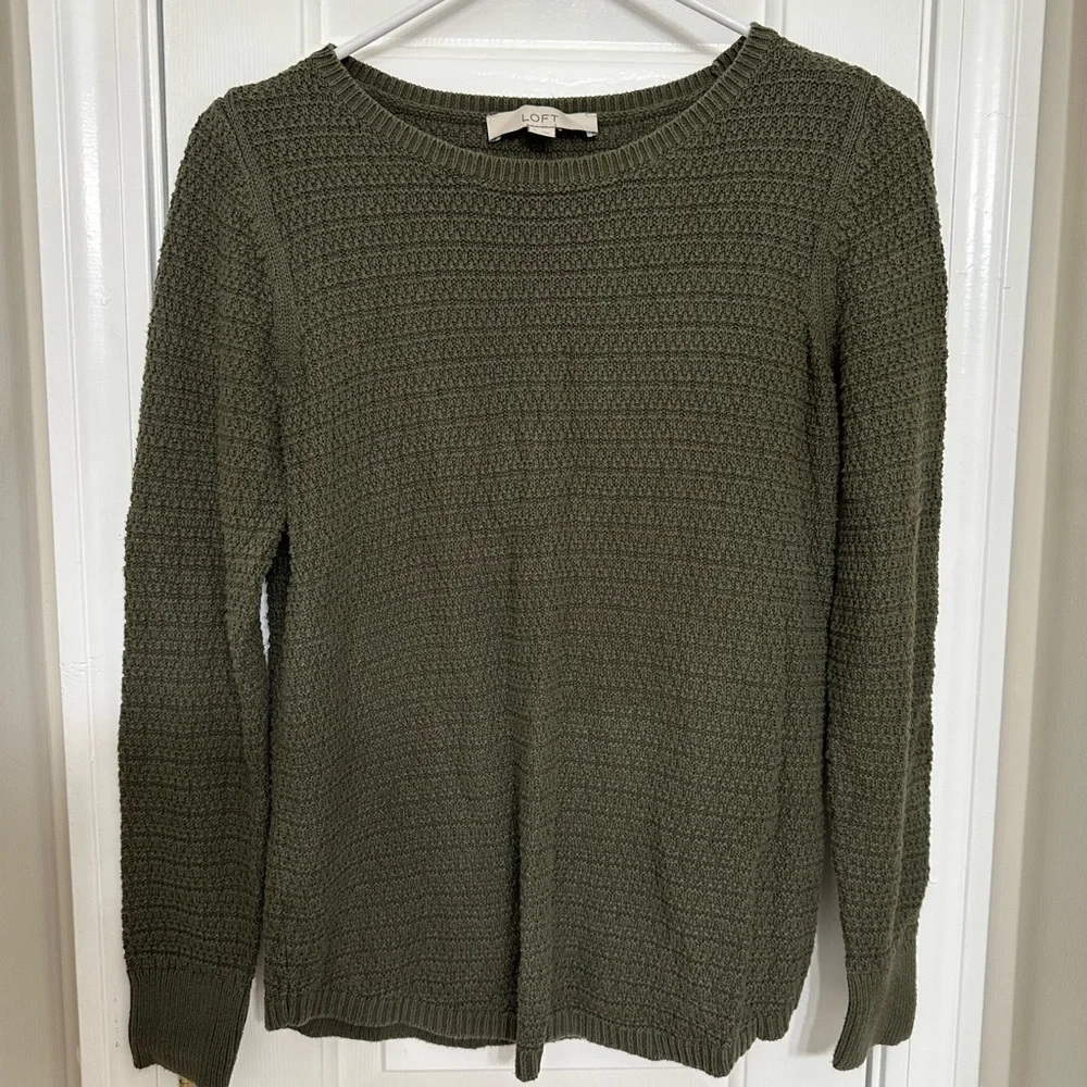 Loft Women’s Cotton Knit Sweater Medium Olive Green Long Sleeve Crew Neck Top - Picture 2 of 6